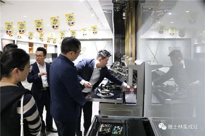 紹興市統計局副局長曹繪宏一行調研雅士林集成灶，助力企業市場高質量發展